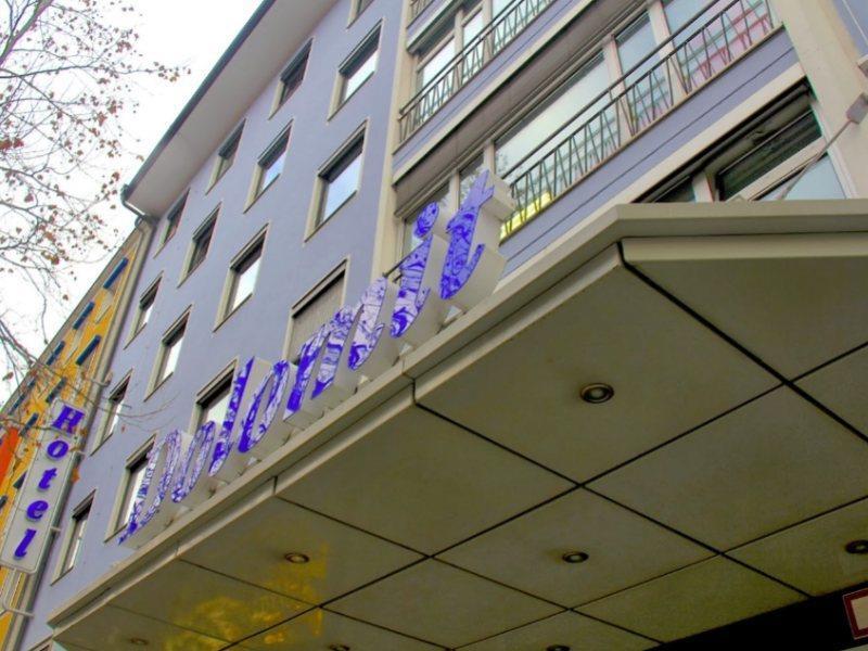 Hotel Dolomit München Kültér fotó